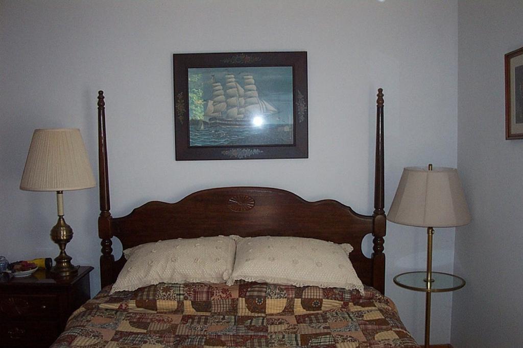 Chesapeake Inn Of Lenox Room photo